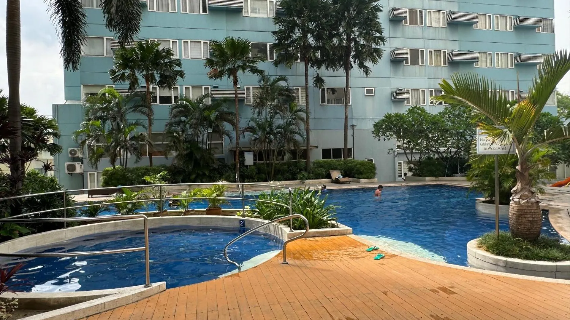 Fully Furnished 1Br Ridgewood Towers With 200Mbps Wifi Apartment Manila